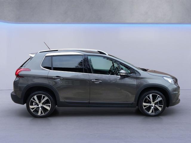 PEUGEOT 2008 usata, con Volante in pelle