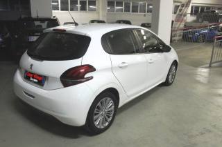PEUGEOT 208 usata, con Airbag Passeggero
