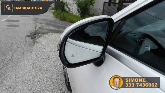 MERCEDES-BENZ E 220 usata, con 360° camera