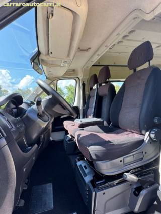 PEUGEOT Boxer usata, con Autoradio