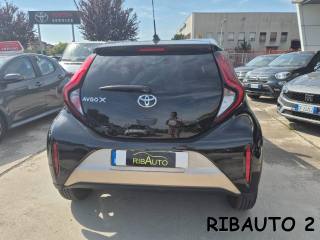 TOYOTA Aygo X usata, con Autoradio