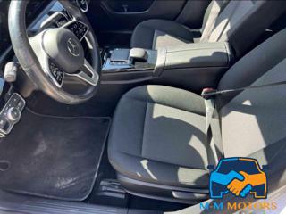 MERCEDES-BENZ CLA 180 usata, con Alzacristalli elettrici