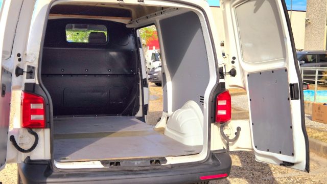 VOLKSWAGEN Transporter usata, con Servosterzo