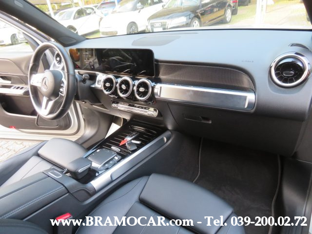 MERCEDES-BENZ GLB 200 usata, con Controllo vocale