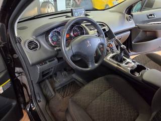 PEUGEOT 3008 usata, con Fendinebbia
