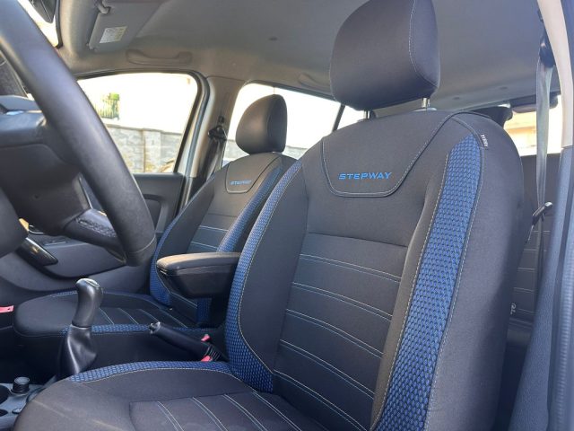 DACIA Sandero usata, con Autoradio