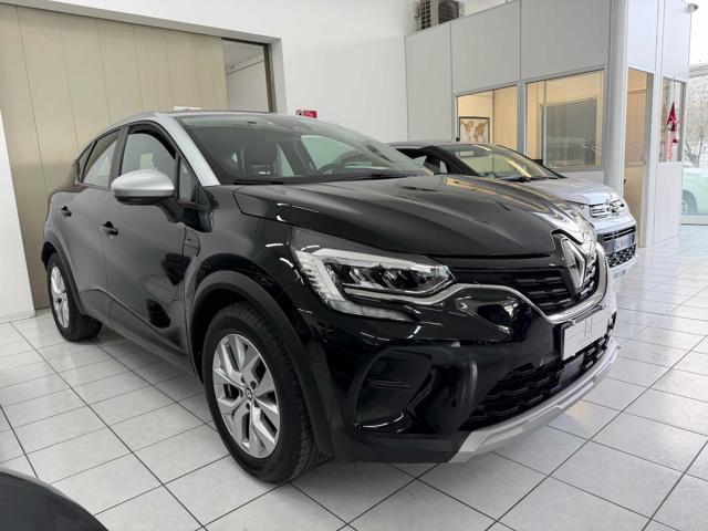 RENAULT Captur usata, con Autoradio