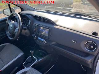 TOYOTA Yaris usata 24