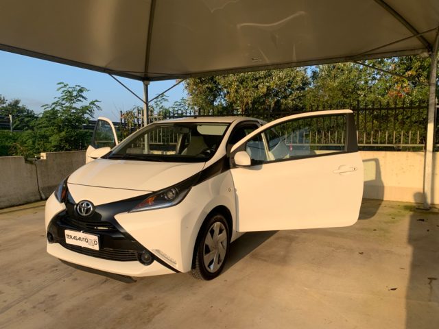 TOYOTA Aygo usata, con Autoradio digitale