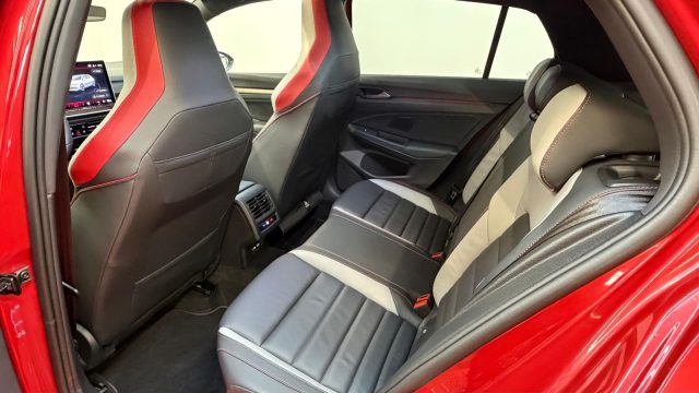 VOLKSWAGEN Golf GTI usata, con Climatizzatore
