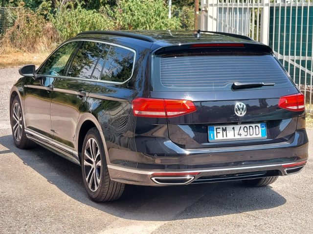 VOLKSWAGEN Passat Variant usata, con Alzacristalli elettrici