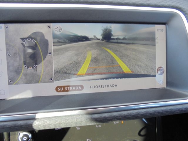 LAND ROVER Range Rover Evoque usata, con Autoradio digitale