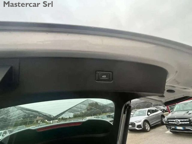 AUDI Q5 usata, con USB