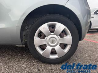 TOYOTA Yaris usata, con Sound system