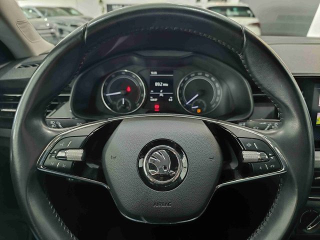 SKODA Kamiq usata, con Autoradio digitale