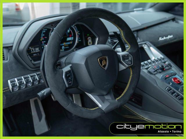 LAMBORGHINI Aventador usata, con Autoradio