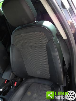 OPEL Astra usata, con Luci diurne LED