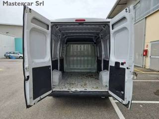 PEUGEOT Boxer usata, con Servosterzo