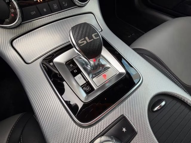 MERCEDES-BENZ SLC 300 usata, con Fari LED