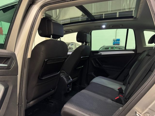 VOLKSWAGEN Tiguan usata, con Autoradio