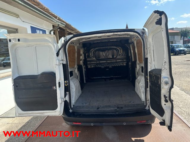 FIAT Doblo usata, con USB