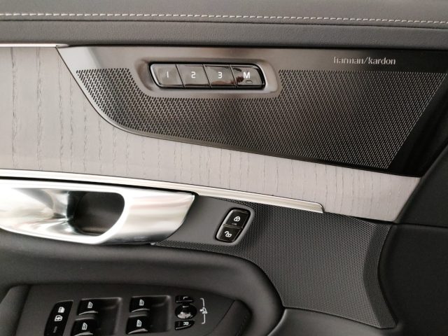 VOLVO XC90 usata, con Sedili riscaldati