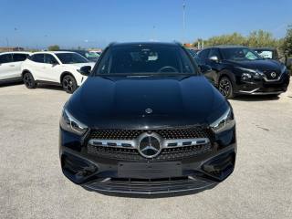 MERCEDES-BENZ GLA 200 usata, con Airbag