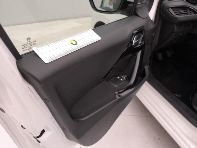 PEUGEOT 208 usata 49