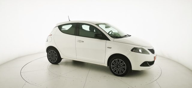 LANCIA Ypsilon usata, con Volante multifunzione