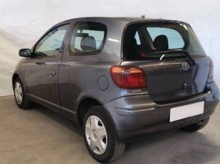 TOYOTA Yaris usata, con Servosterzo
