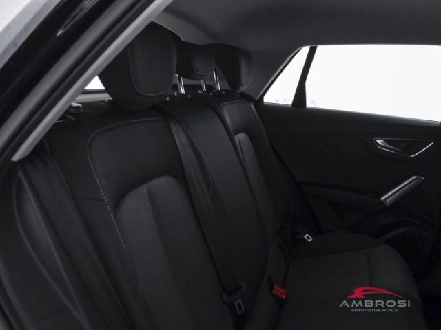 AUDI Q2 usata 10