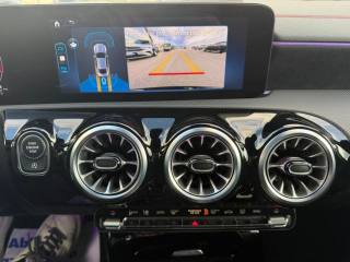 MERCEDES-BENZ CLA 200 usata, con Sistema di navigazione