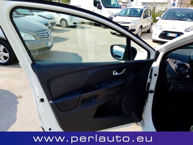 RENAULT Clio usata, con Alzacristalli elettrici