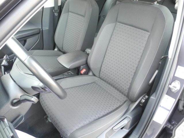 VOLKSWAGEN T-Cross usata, con Luce d