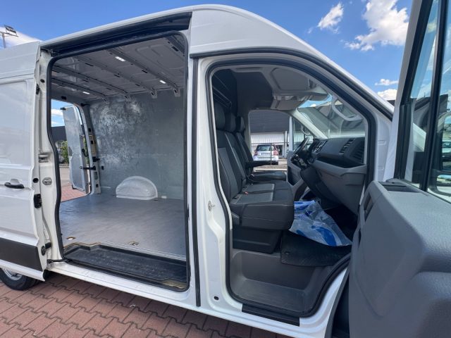 VOLKSWAGEN Crafter usata, con Apple CarPlay