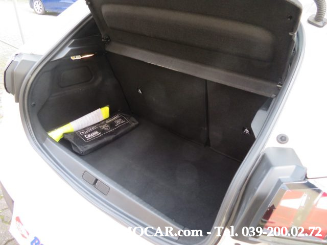 PEUGEOT 208 usata, con Bracciolo