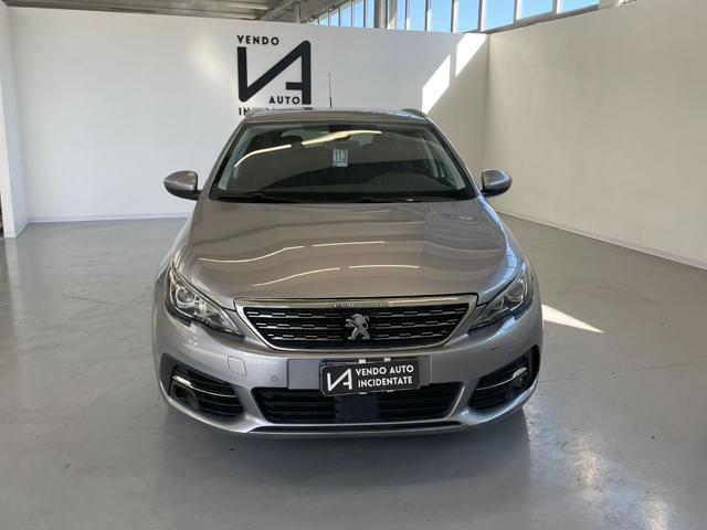 PEUGEOT 308 usata, con Airbag