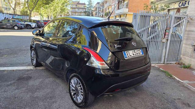 LANCIA Ypsilon usata, con Autoradio