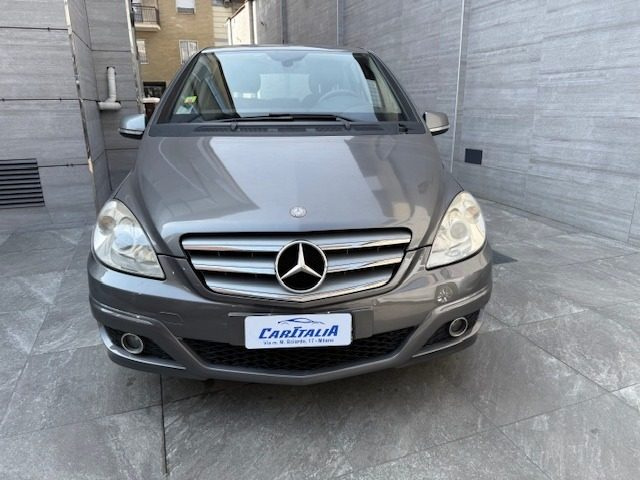 MERCEDES-BENZ B 180 usata, con Airbag