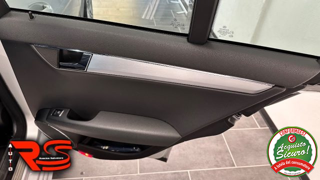MERCEDES-BENZ C 320 usata, con Bracciolo