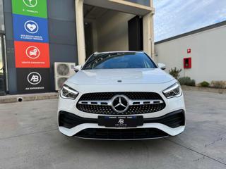 MERCEDES-BENZ GLA 200 usata, con Airbag