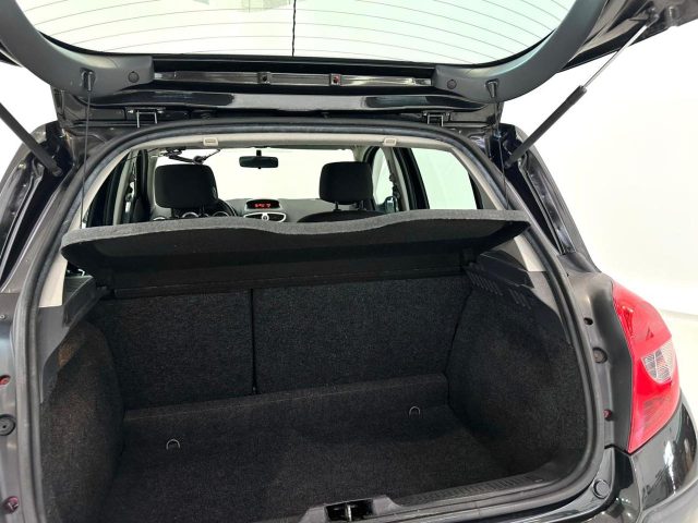 RENAULT Clio usata, con Autoradio digitale