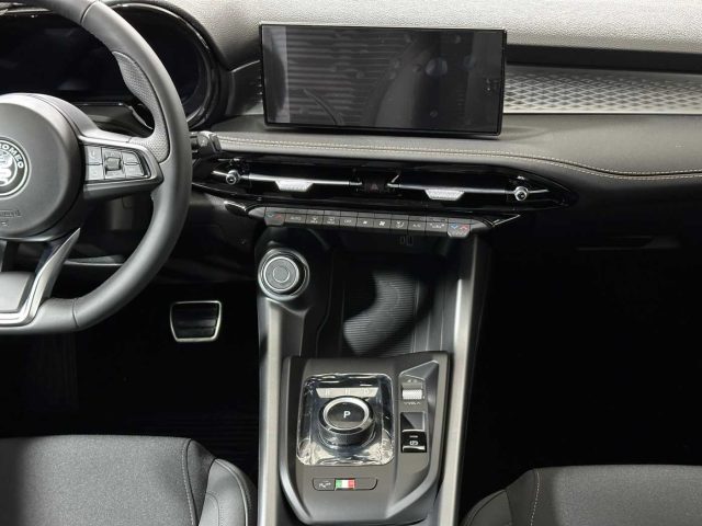 ALFA ROMEO Tonale usata, con Sedile posteriore sdoppiato