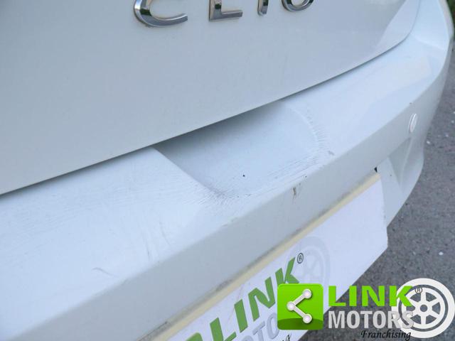 RENAULT Clio usata, con Specchietti laterali elettrici
