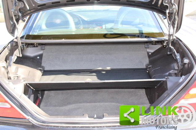 MERCEDES-BENZ SLK 200 usata, con Sedile passeggero ribaltabile