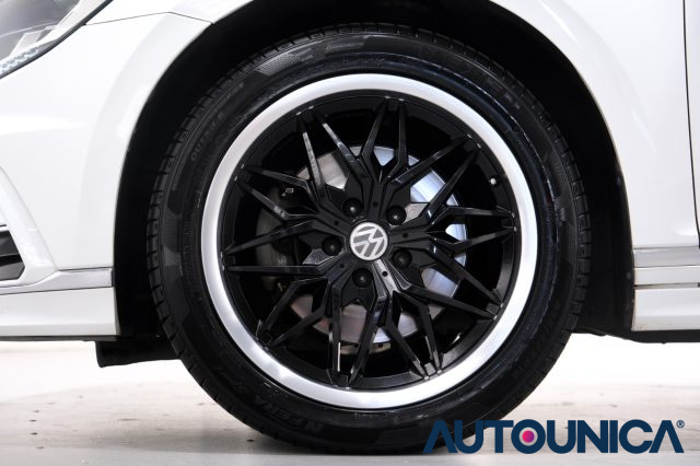 VOLKSWAGEN Passat Variant usata, con Controllo trazione