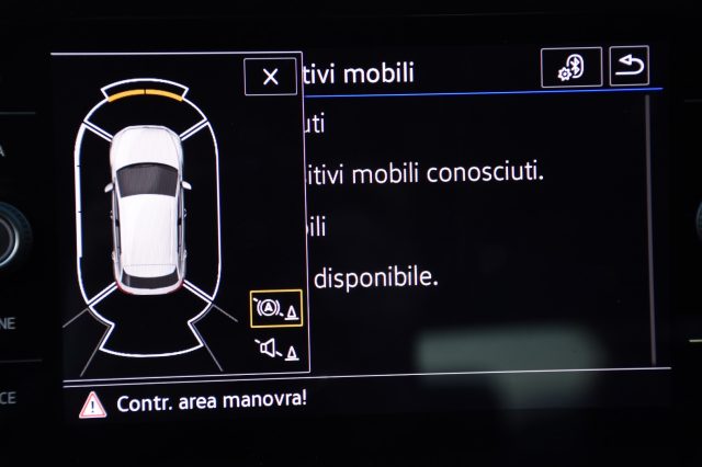 VOLKSWAGEN T-Roc usata, con Vivavoce