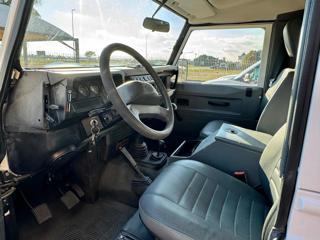 LAND ROVER Defender usata, con Servosterzo