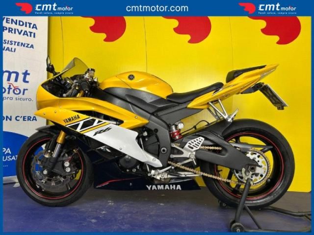 YAMAHA YZF R6 usata 2