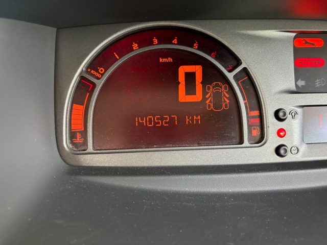 RENAULT Modus usata 16